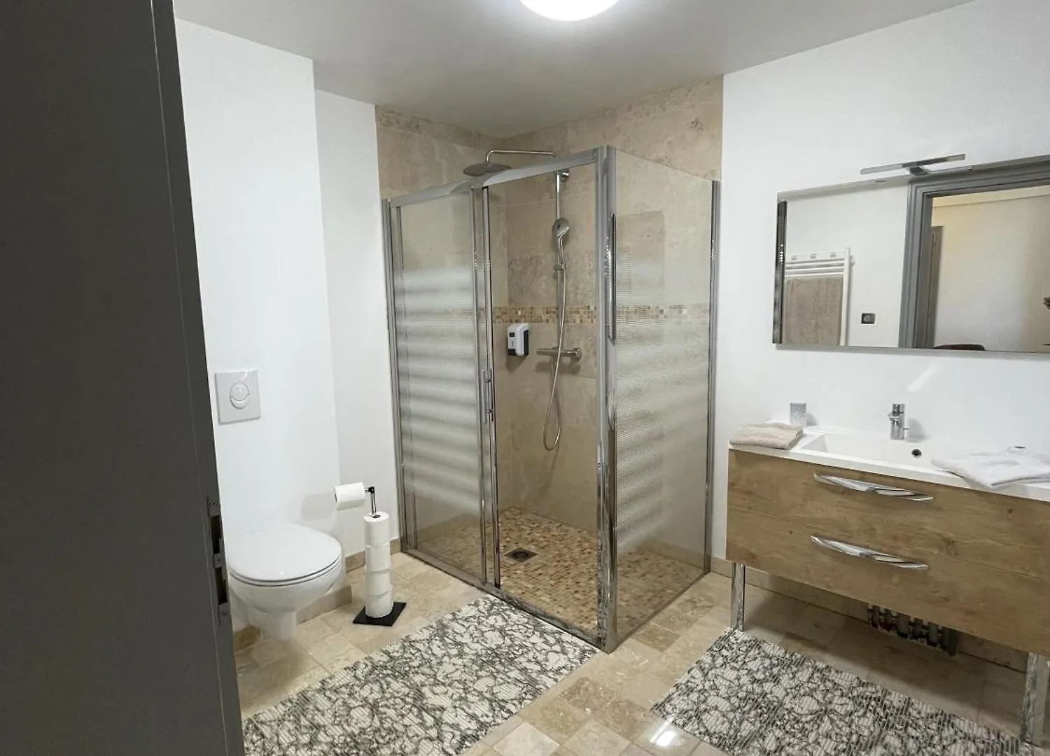 Hotel Les Cedres De Nauton Vergoignan Frankreich