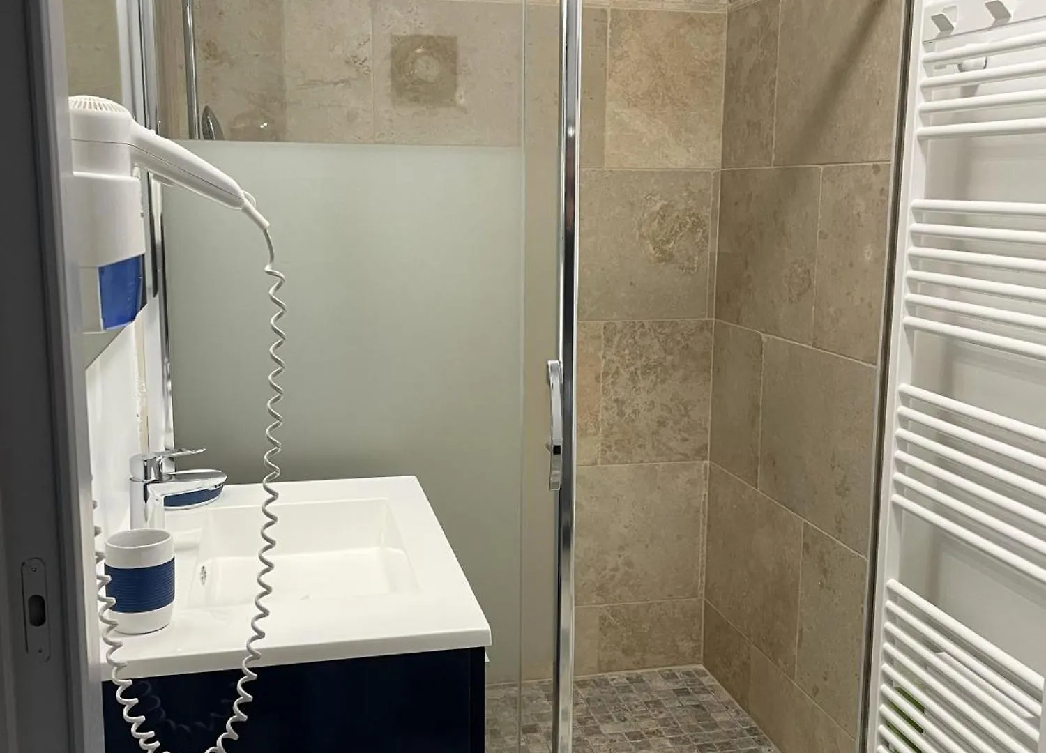Hotel Les Cedres De Nauton Vergoignan 0*,